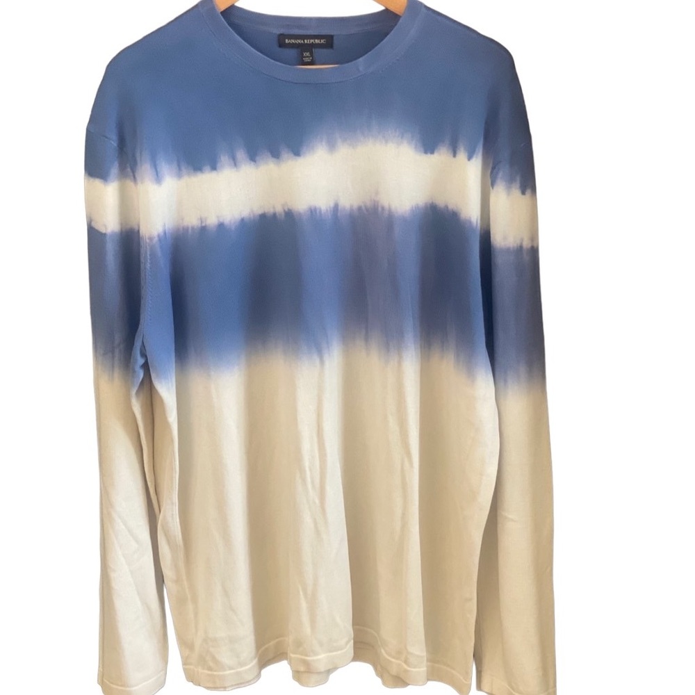 Banana Republic Blue/Cream Striped Tie Dyed Sweatshirt. Size XXL.